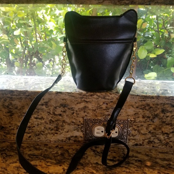 🌹GIFTED w/ An Order 🌹 Owl Handbag Crossbody - Picture 3 of 8